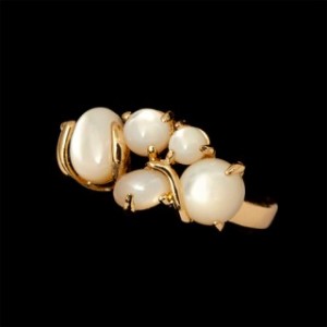 Кольцо с перламутром (белый) "капель"