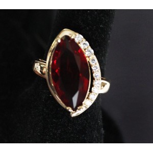 Кольцо с корундом красным (рубин синт.), "Венеция"