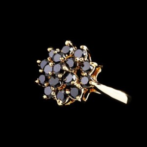 Кольцо с цирконом черным "россыпь"