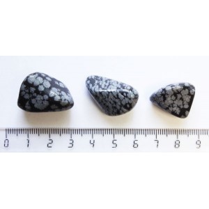 Галтовка обсидиан снежный 15-20 мм (цена за 1 камень)