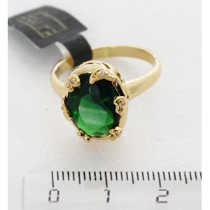 Кольцо с цирконом зеленым "овал граненый"