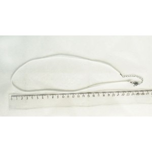 Шнур плоский белый, замша иск., с замком