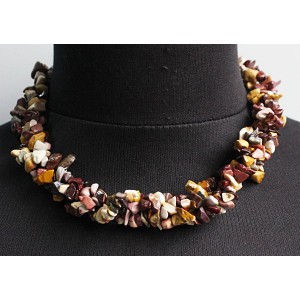 Колье из яшмы вишнево-желтой (мукаит), жгут 3 нити,  галтовка