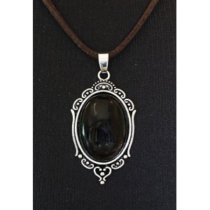 Кулон из раухтопаза, овал 25х18мм, оправа "медальон"