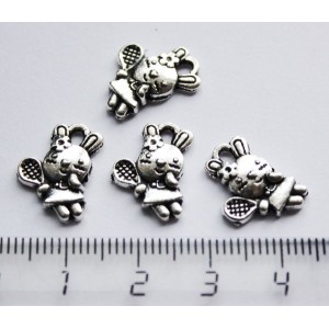 Подвеска "зайчик"