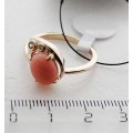 Кольцо с кораллом (оранжевый) "полумесяц"
