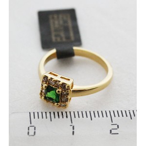 Кольцо с цирконом зеленым "карат центр зеленый"