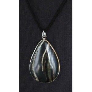 Кулон из симбирцита, капля 53х33мм