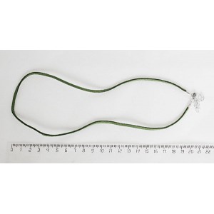 Шнур плоский травяной зеленый, замша иск., с замком