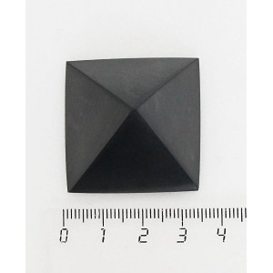 Пирамида шунгит полированная 28-33 мм