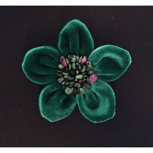 Брошь из цоизита (нат.) и бархата "цветок", диаметр 9см