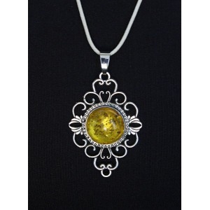 Кулон из янтаря (переплавленый), цвет желтый, круг 18мм, оправа "ромб с узором"