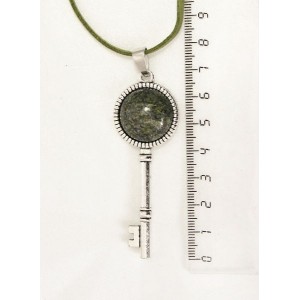 Кулон из змеевика "ключик", круг 20мм