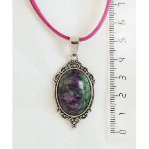 Кулон из цоизита, овал 25х18мм, оправа "медальон"