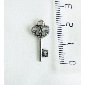 Подвеска "ключик ажурный", цвет ант. серебро, р-р 23х11х2мм