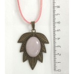 Кулон из кварца розового "лист", овал 25х18мм