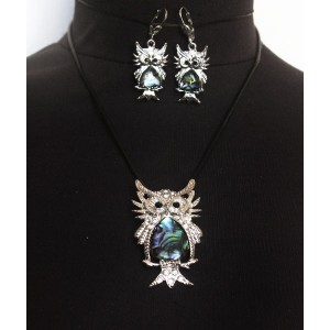 Комплект: кулон и серьги из гелиотиса "сова"