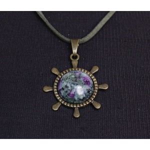 Кулон из цоизита, круг 20мм, оправа "штурвал" цвет бронза 