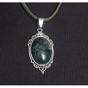 Кулон из яшмы зеленой, овал 25х18мм, оправа "медальон"