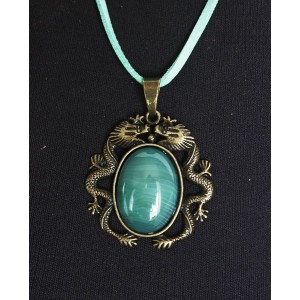Кулон из агата зеленого (тонировка), овал 25х18мм, оправа цвет бронза "2 дракона"