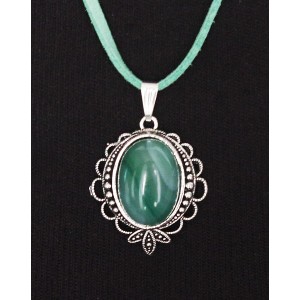 Кулон из агата зеленого (тонировка), овал 18х13мм, оправа "трилистник"