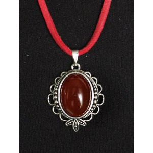 Кулон из сердолика, овал 18х13мм, оправа "трилистник"