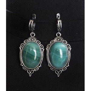 Серьги из агата зеленого (тонировка), овал 25х18мм, оправа "медальон", швензы посеребрение