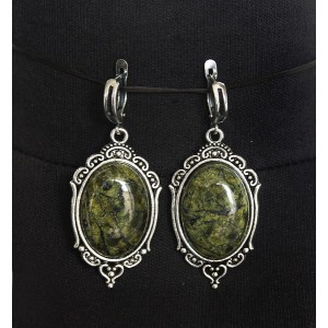 Серьги из змеевика, овал 25х18мм, оправа "медальон", швензы посеребрение