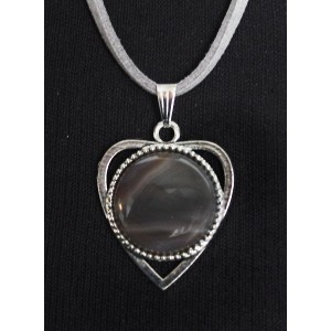 Кулон из агата серого, круг 18мм, оправа "сердечко"