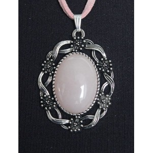 Кулон из кварца розового, овал 25х18мм, оправа "торжество"