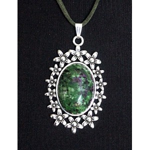 Кулон из цоизита, овал 25х18мм, оправа "клумба"