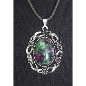 Кулон из цоизита, овал 25х18мм, оправа "торжество"