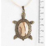 Кулон из яшмы песочной "черепаха", овал 25х18мм, цвет бронза