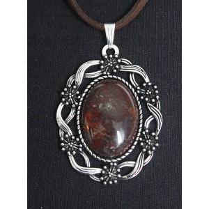 Кулон из яшмы красно-коричневой, овал 25х18мм, оправа "торжество"