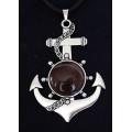 Кулон из агата кофейного (тонировка) "якорь", круг 20мм