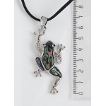Кулон из гелиотиса "лягушка"