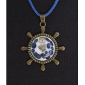 Кулон из лазурита и пирита "штурвал", мозаика, круг 20мм, оправа цвет бронза