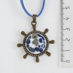Кулон из лазурита и пирита "штурвал", мозаика, круг 20мм, оправа цвет бронза