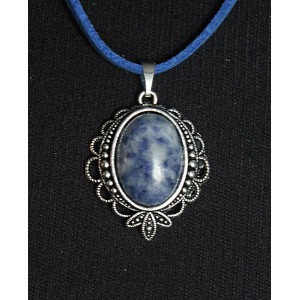 Кулон из лазурита (бело-синий), овал 18х13мм, оправа "трилистник"
