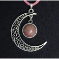 Кулон из родонита "луна", круг 12мм