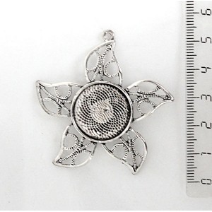 Основа для кулона "5 лепестков волной", круг 20мм, цвет ант.серебро