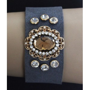 Браслет со стразами "камея", цвет серый, на кнопках