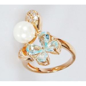 Кольцо  с фианитом голубым "жемчужный цветок"