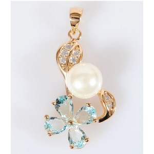 Кулон из фианита голубого "жемчужный цветок"