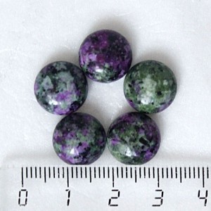 Цоизит, кабошон, круг 12мм