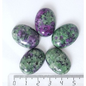 Цоизит, кабошон, овал 25х18мм