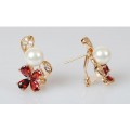 Серьги из жемчуга белого и граната "жемчужный цветок"