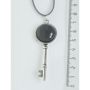 Кулон из агата серого "ключик", круг 20мм