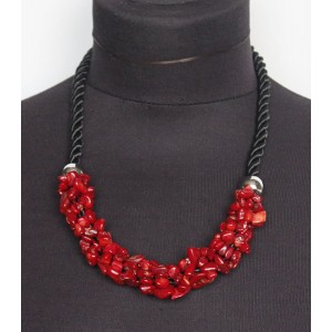Колье из коралла красного, галтовка на плетеной нити