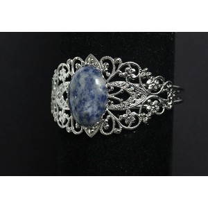 Браслет из лазурита (бело-синий), овал 25х18мм, жесткая основа цвет ант.серебро